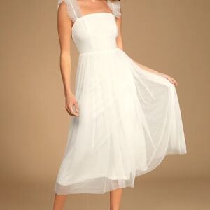 NWT Lulu's Ivory Strapless Tulle Dress